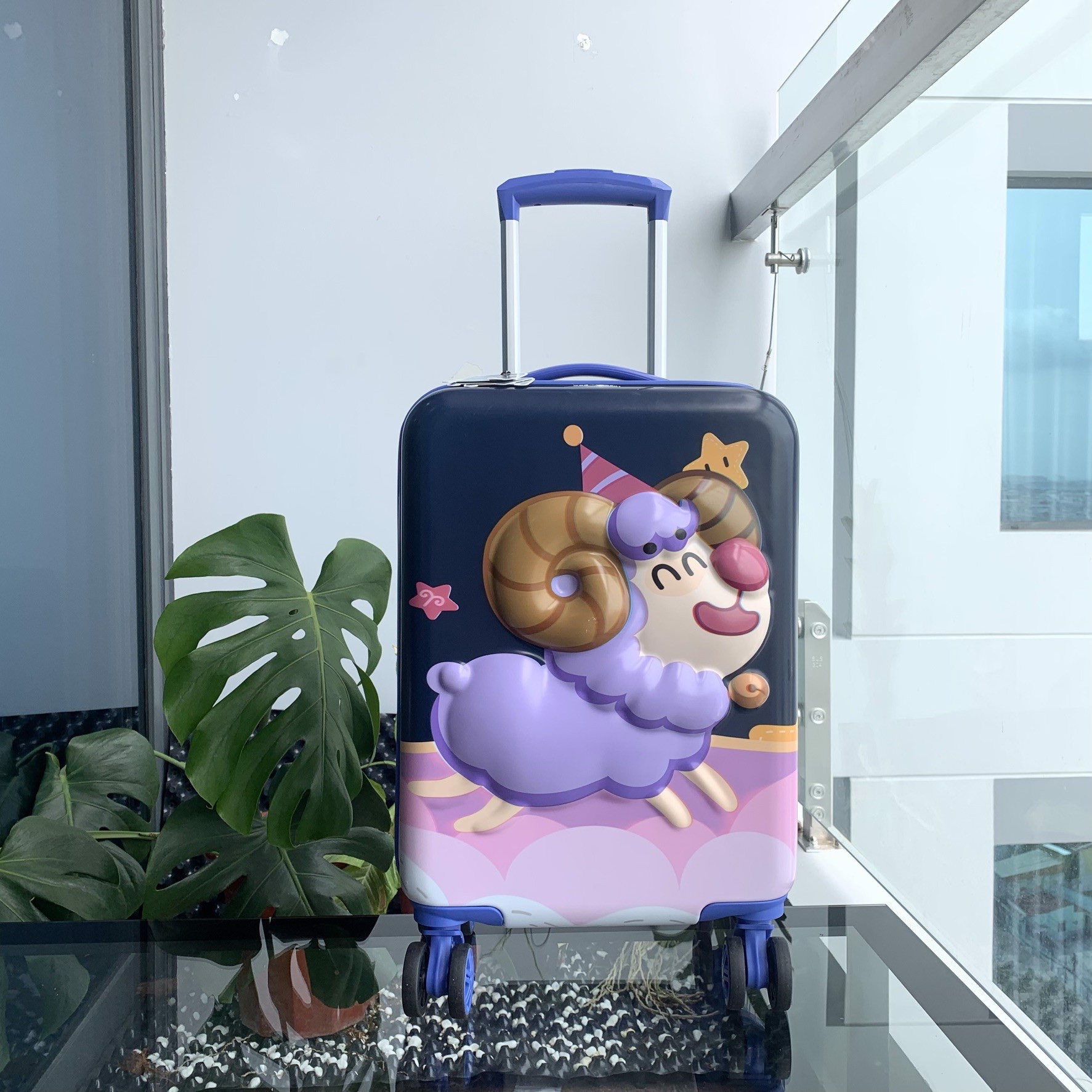 Vali Kéo Nhựa Cho Bé Size Xách Tay BEDDYBEAR In Hình Dập Nổi 3D Cừu 17 inch LV-CUU