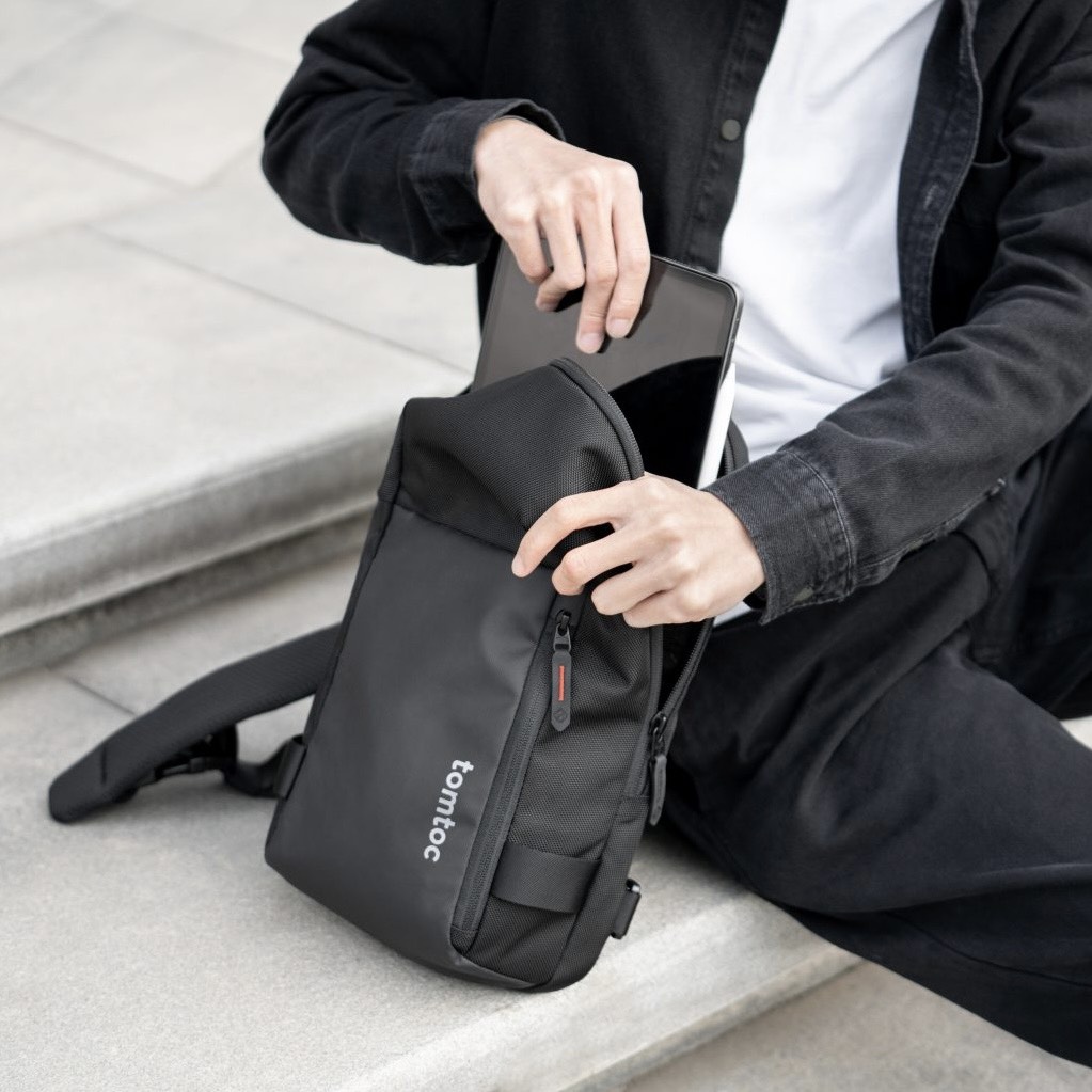 Túi Đeo Chéo Đa Năng TOMTOC Croxbody EDC Sling Bag 11 inch Black A54-A1D1 / Khaki A54-A1K1