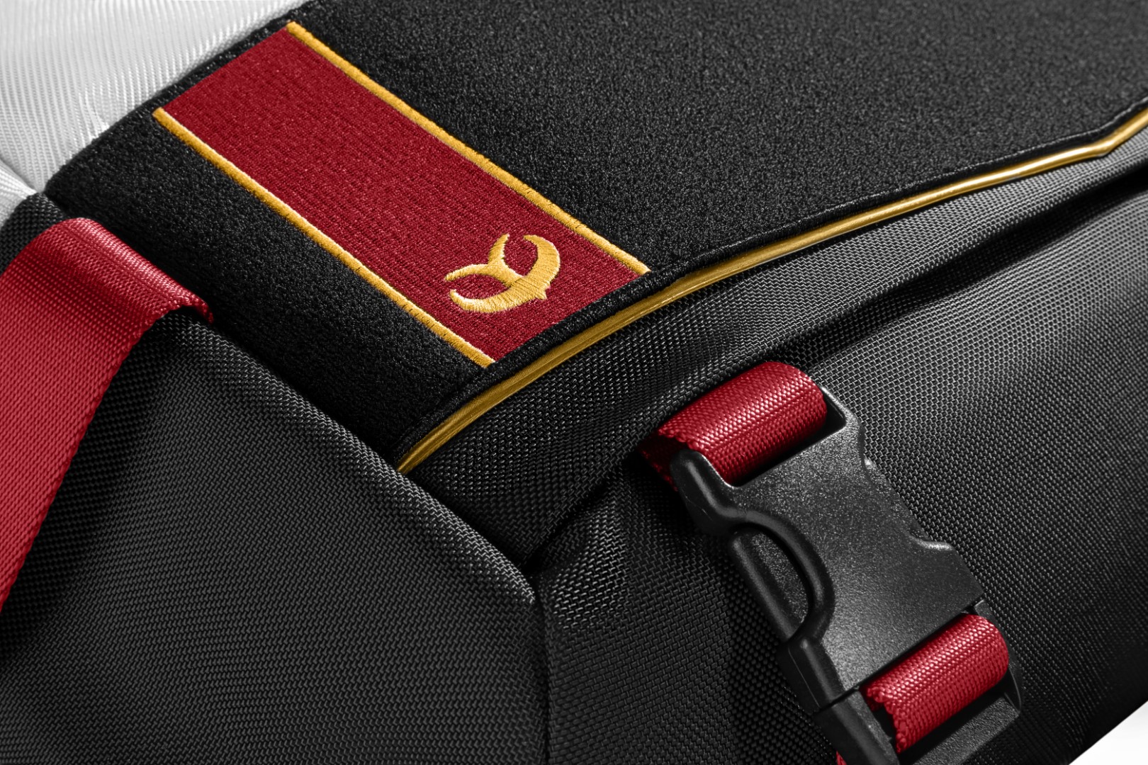 TÚI ĐEO CHÉO TOMTOC MONSTER HUNTER ROYAL ORDER-THEMED EDC SLING BAG L 14 INCH / T21L1D1MH