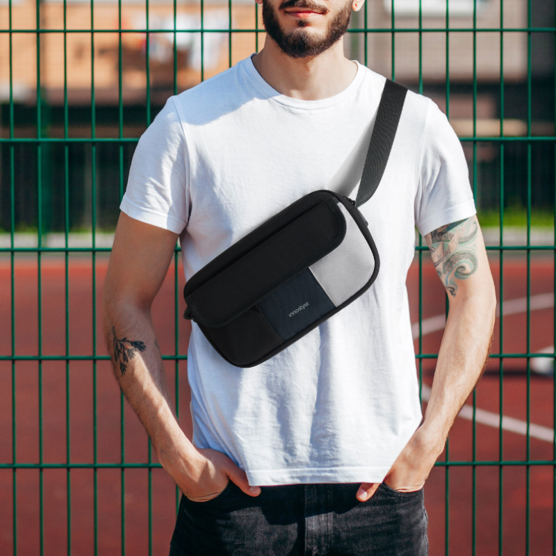Túi đeo chéo INNOSTYLE VersaSling Crossbody Bag 8 inch S2101 - Đơn giản, chống thấm nước, đựng được Switch
