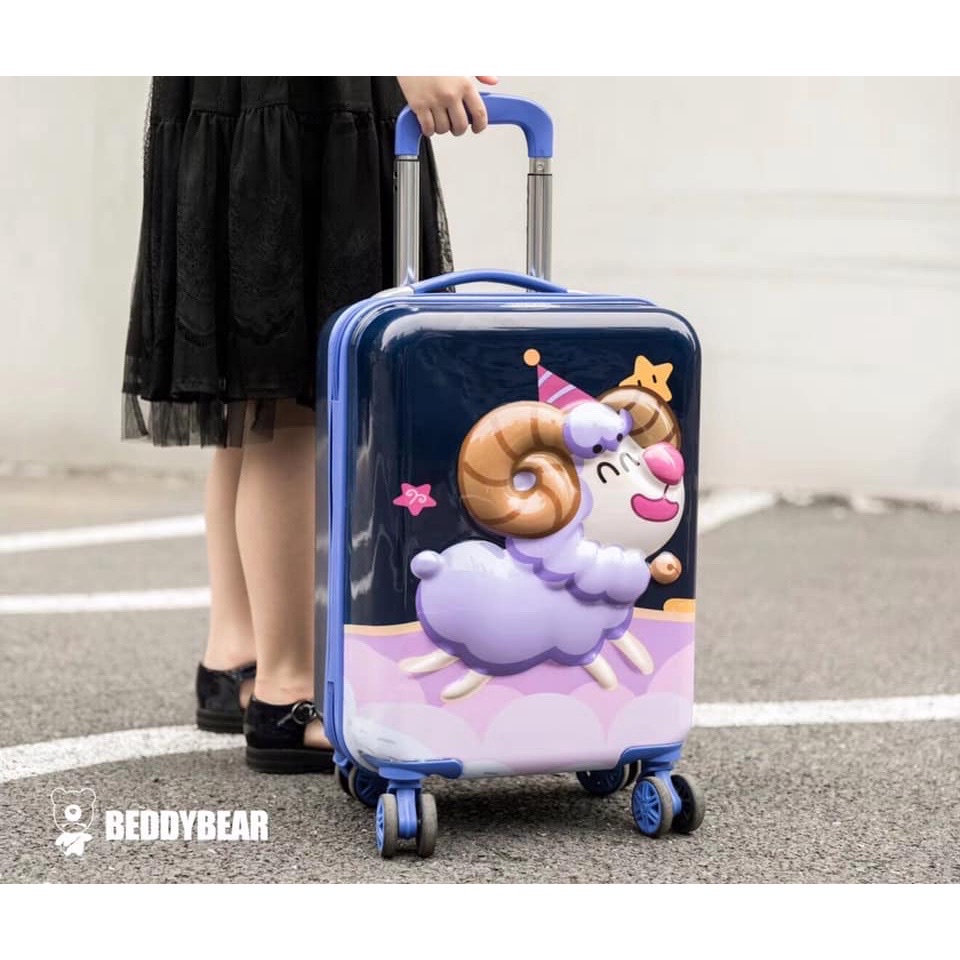 Vali Kéo Nhựa Cho Bé Size Xách Tay BEDDYBEAR In Hình Dập Nổi 3D Cừu 17 inch LV-CUU