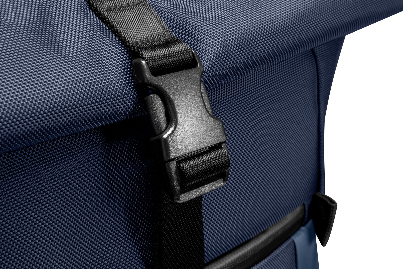 Balo Du Lịch Laptop 15.6 Inch TOMTOC DAYPACK T61 Dành Cho MacBook 16 Inch Sức Chứa 23L - tại Balonation.vn