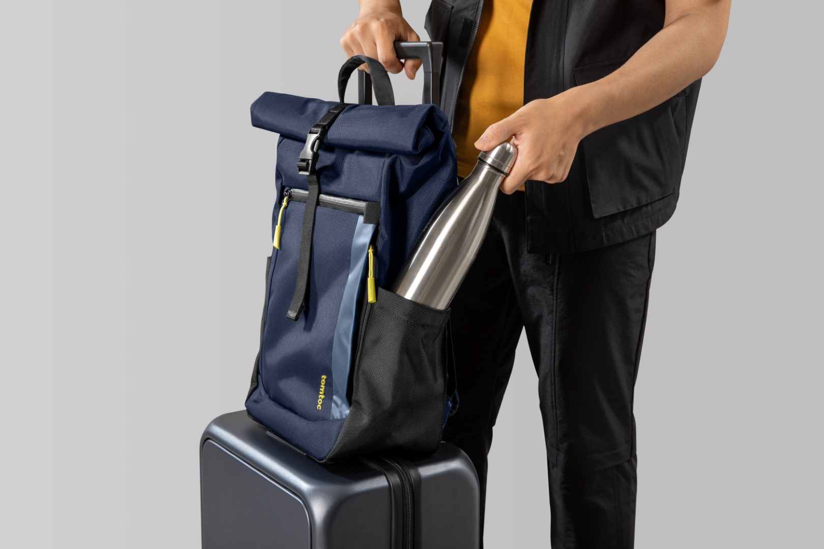 Balo Du Lịch Laptop 15.6 Inch TOMTOC DAYPACK T61 Dành Cho MacBook 16 Inch Sức Chứa 23L - tại Balonation.vn