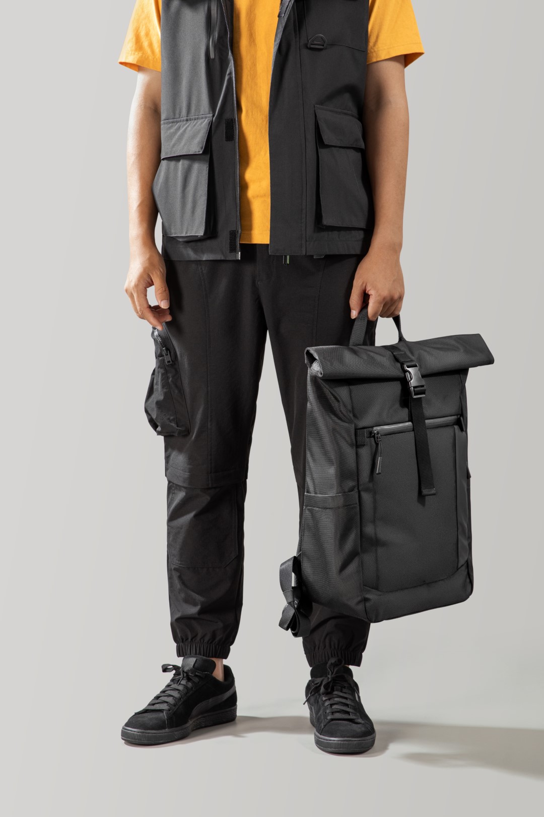 Balo Du Lịch Laptop 15.6 Inch TOMTOC DAYPACK T61 Dành Cho MacBook 16 Inch Sức Chứa 23L - tại Balonation.vn