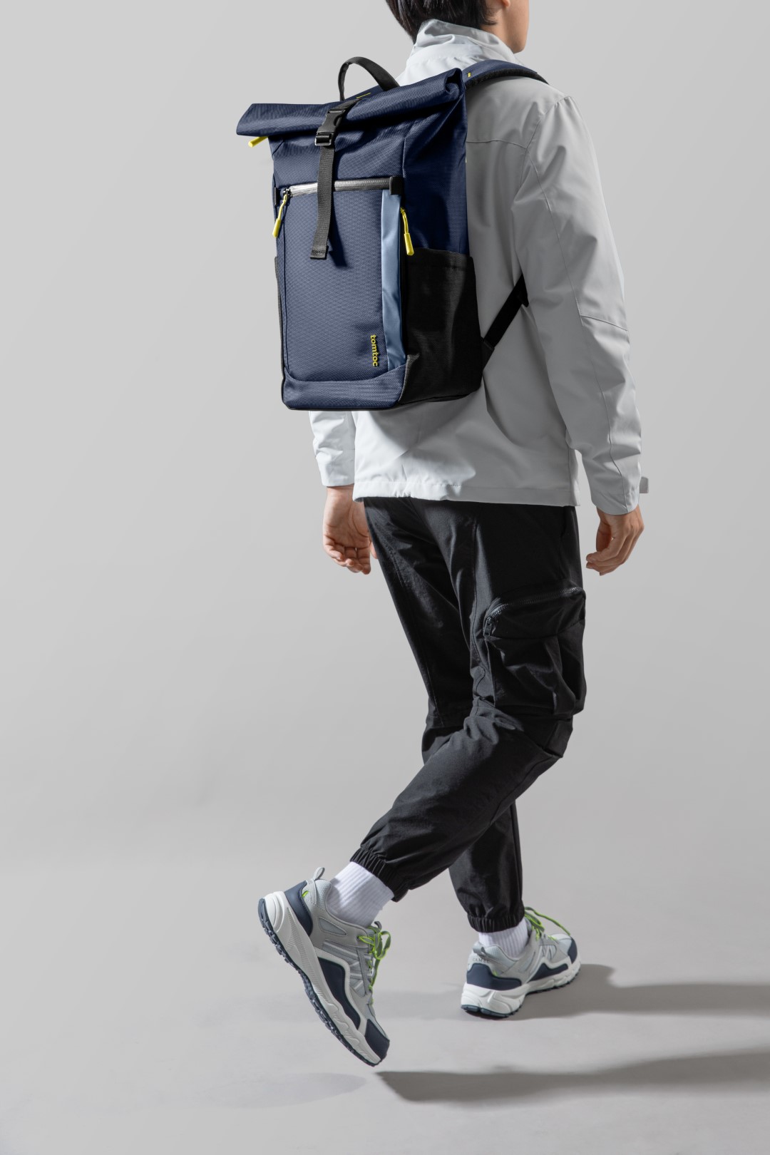 Balo Du Lịch Laptop 15.6 Inch TOMTOC DAYPACK T61 Dành Cho MacBook 16 Inch Sức Chứa 23L - tại Balonation.vn