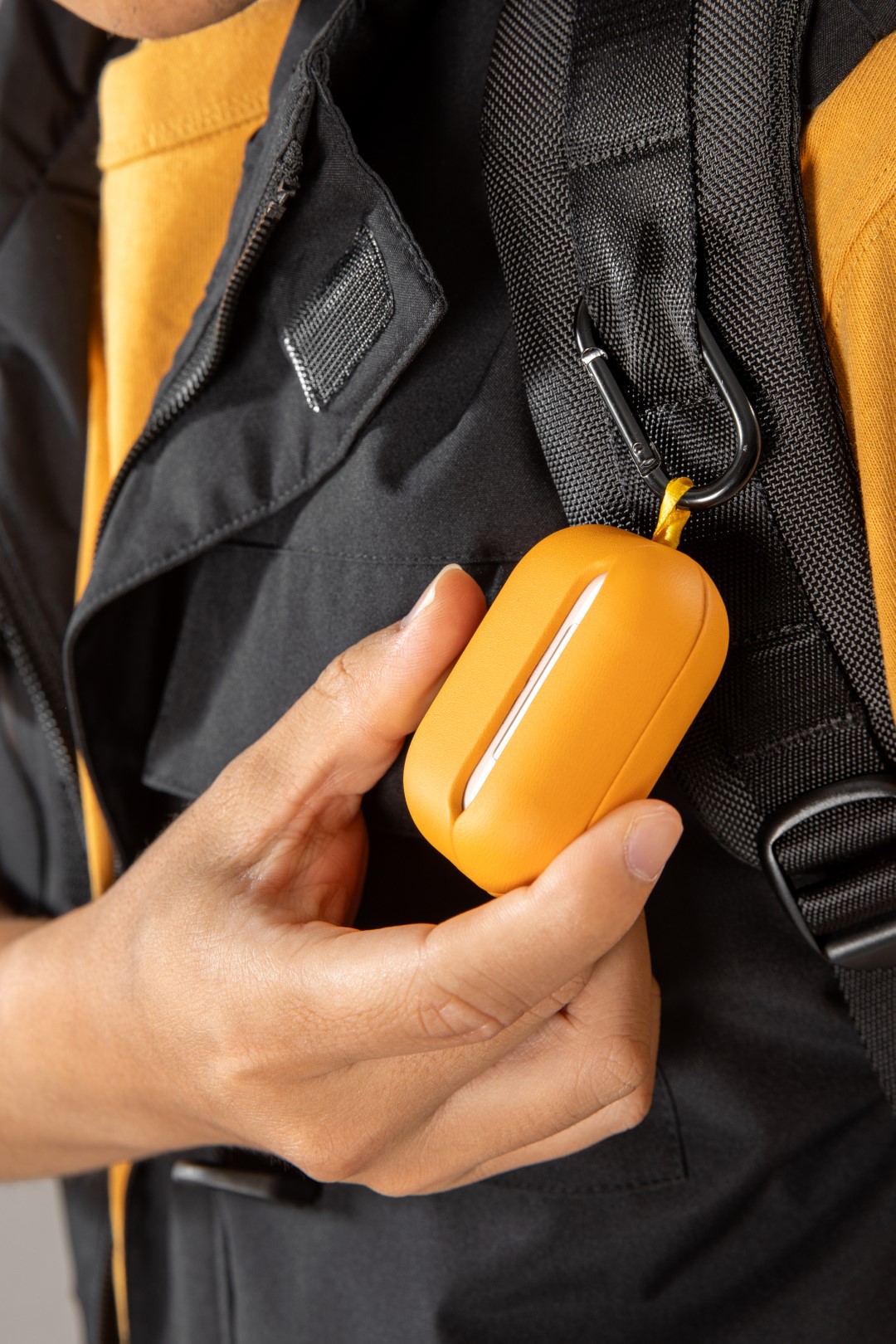 Balo Du Lịch Laptop 15.6 Inch TOMTOC DAYPACK T61 Dành Cho MacBook 16 Inch Sức Chứa 23L - tại Balonation.vn