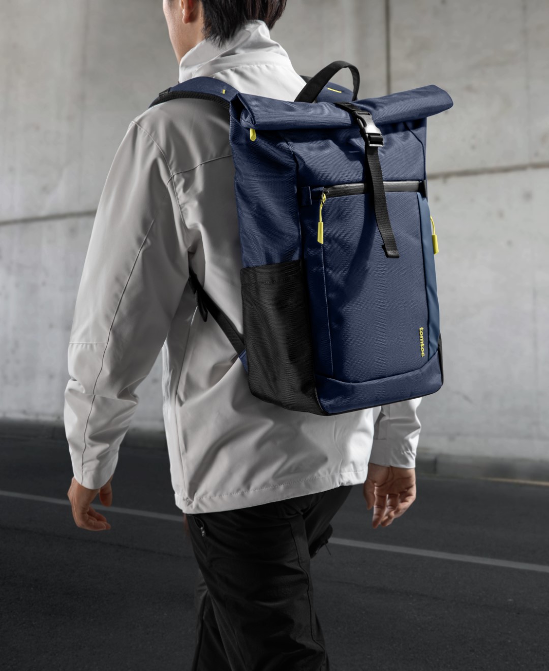 Balo Du Lịch Laptop 15.6 Inch TOMTOC DAYPACK T61 Dành Cho MacBook 16 Inch Sức Chứa 23L - tại Balonation.vn