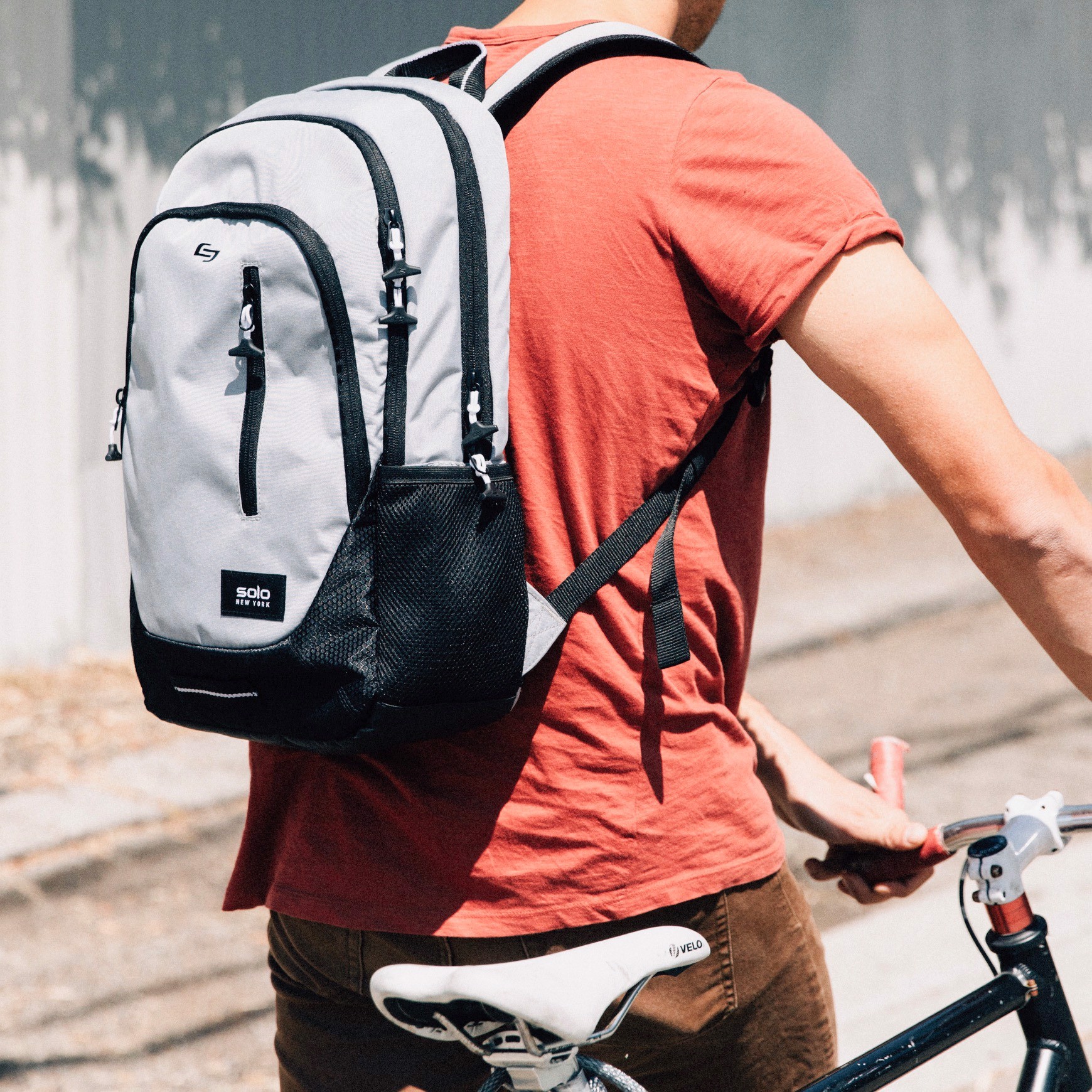 Balo Laptop Du Lịch SOLO Varsity Region 15.6 inch VAR704-10