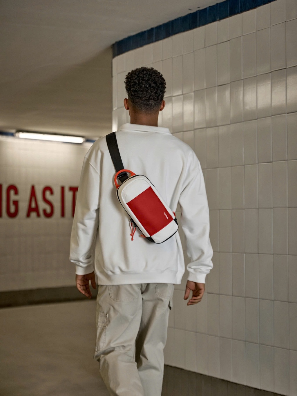 Túi đeo chéo Tomtoc (USA) Nintendo Switch 2 GameOn Travel Bag G49S1 - BH Cao Cấp 1 Đổi 1