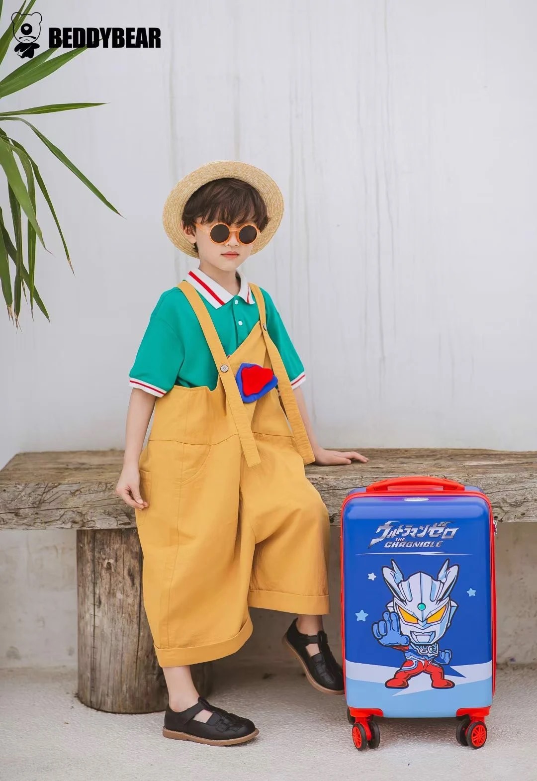 Vali Kéo Nhựa Cho Bé BEDDYBEAR In Hình Dập Nổi 3D Ultral Man Size Xách Tay 17 inch LV-ULTRAL