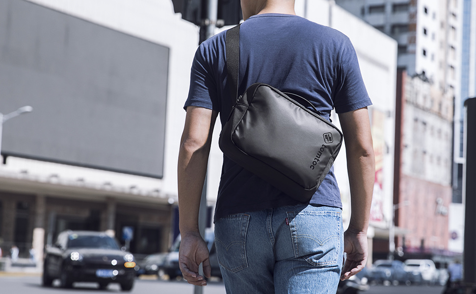 Túi Đeo Đa Năng TOMTOC Crossbody Breeze For Tech Accessories and iPad 10.5/Pro 11 inch/Tablet/Notebook 11 inch T20S1D1