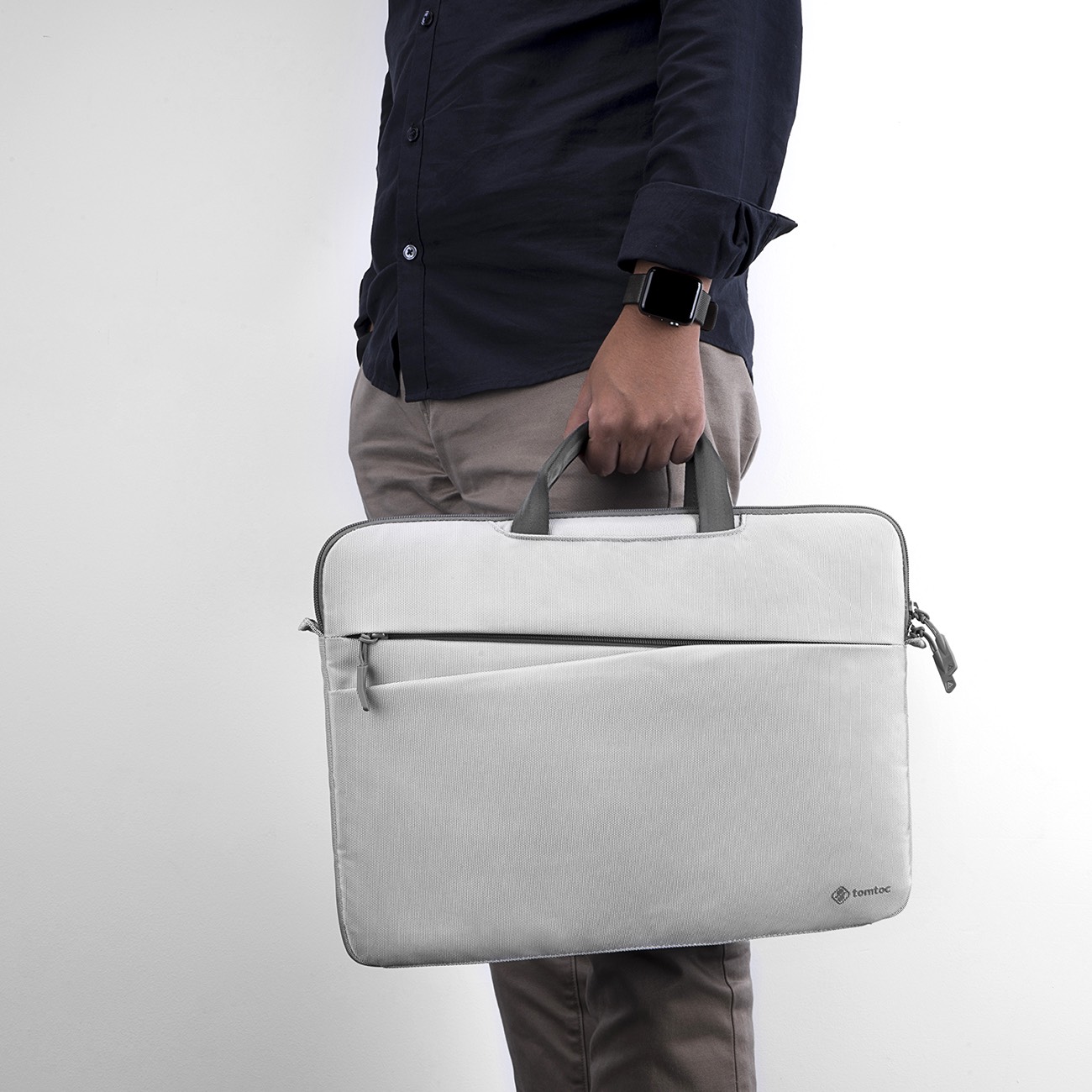 Túi Xách Laptop / Đeo Vai Chống Sốc TOMTOC Messenger Bags For Macbook 13 inch / 14 inch A45-C01
