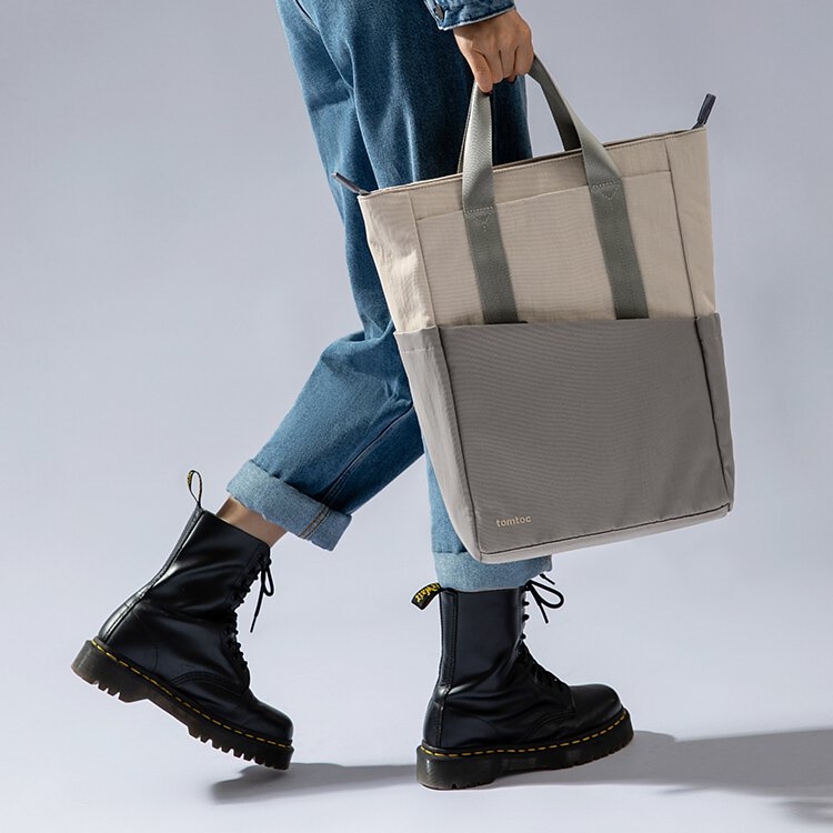 Balo TOMTOC Slash Flip Laptop Backpack 12L Macbook Ultrabook 13 14 inch T63M1K1