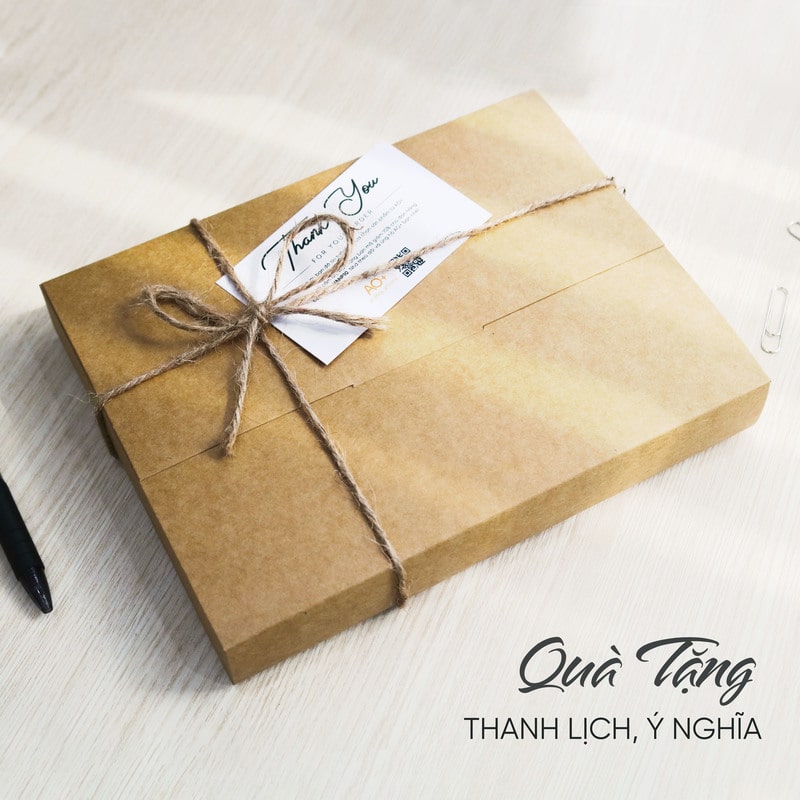 Combo Quà Tặng 4 (Lịch Để Bàn, Sổ Tay B6)