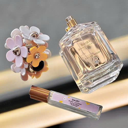 Marc Jacobs Daisy