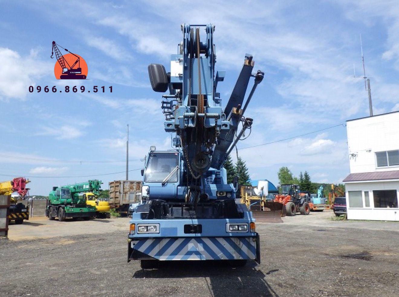 Xe cẩu bánh lốp 25 tấn Tadano TR250M-6 (1998) nhập khẩu từ Nhật Bản