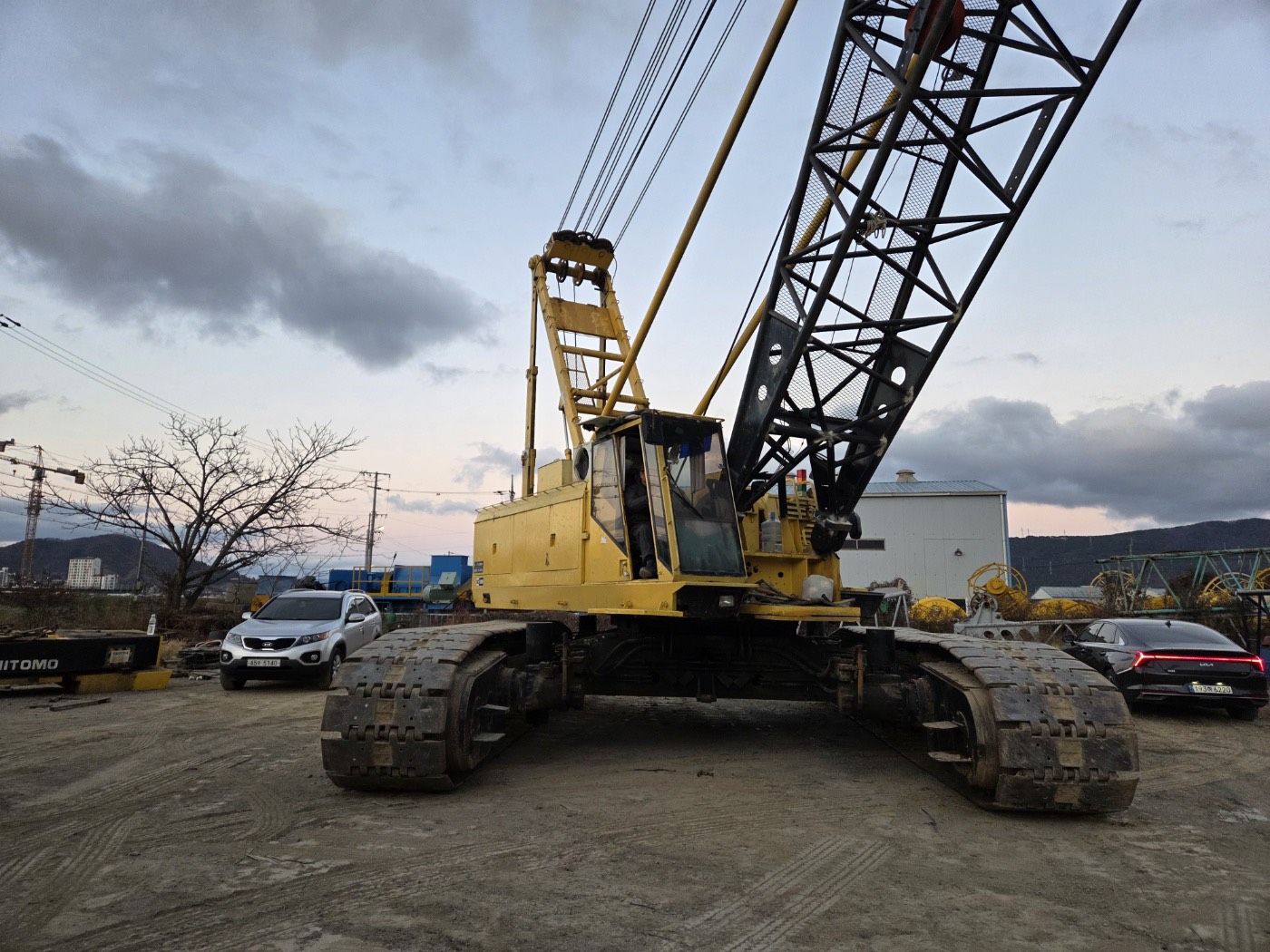 Xe cẩu bánh xích 100 tấn Sumitomo SC1000 (1995) nhập khẩu từ Hàn Quốc