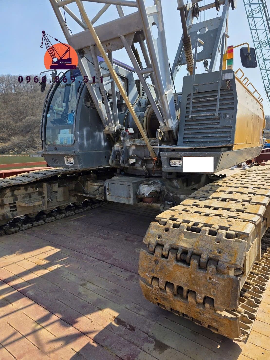 Xe cẩu bánh xích 70 tấn Sumitomo SC700 (1996) nhập khẩu từ Hàn Quốc