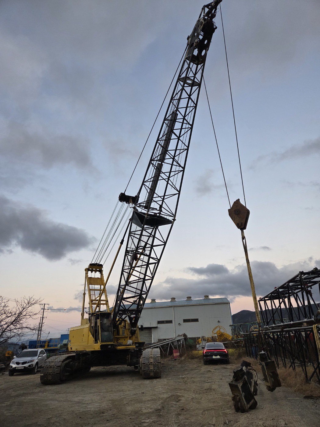 Xe cẩu bánh xích 100 tấn Sumitomo SC1000 (1995) nhập khẩu từ Hàn Quốc