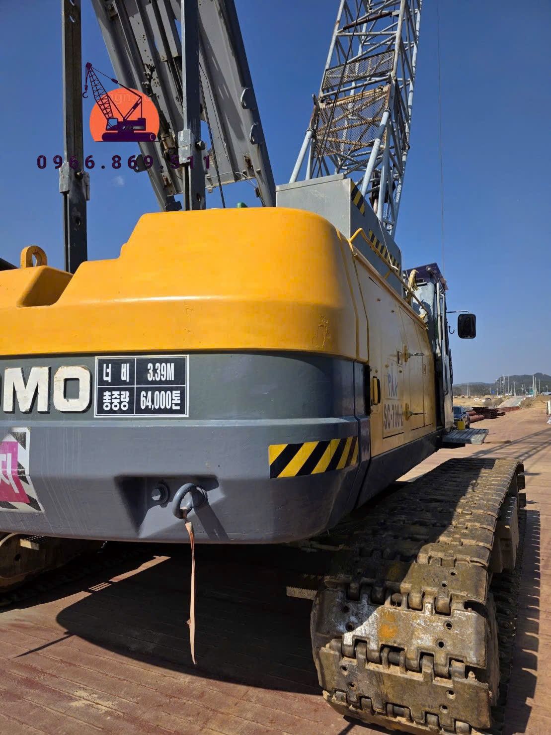 Xe cẩu bánh xích 70 tấn Sumitomo SC700 (1996) nhập khẩu từ Hàn Quốc