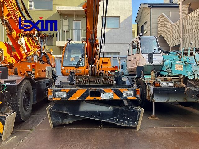 Xe cẩu bánh lốp 25 tấn Kobelco RK250-5 (1998) nhập khẩu từ Nhật Bản