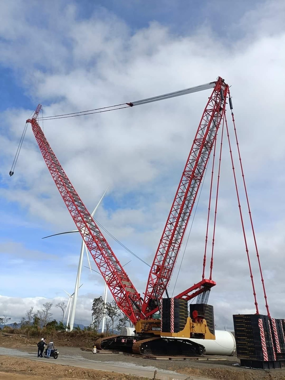 Xe cẩu bánh xích 800 tấn Sany SCC8000A