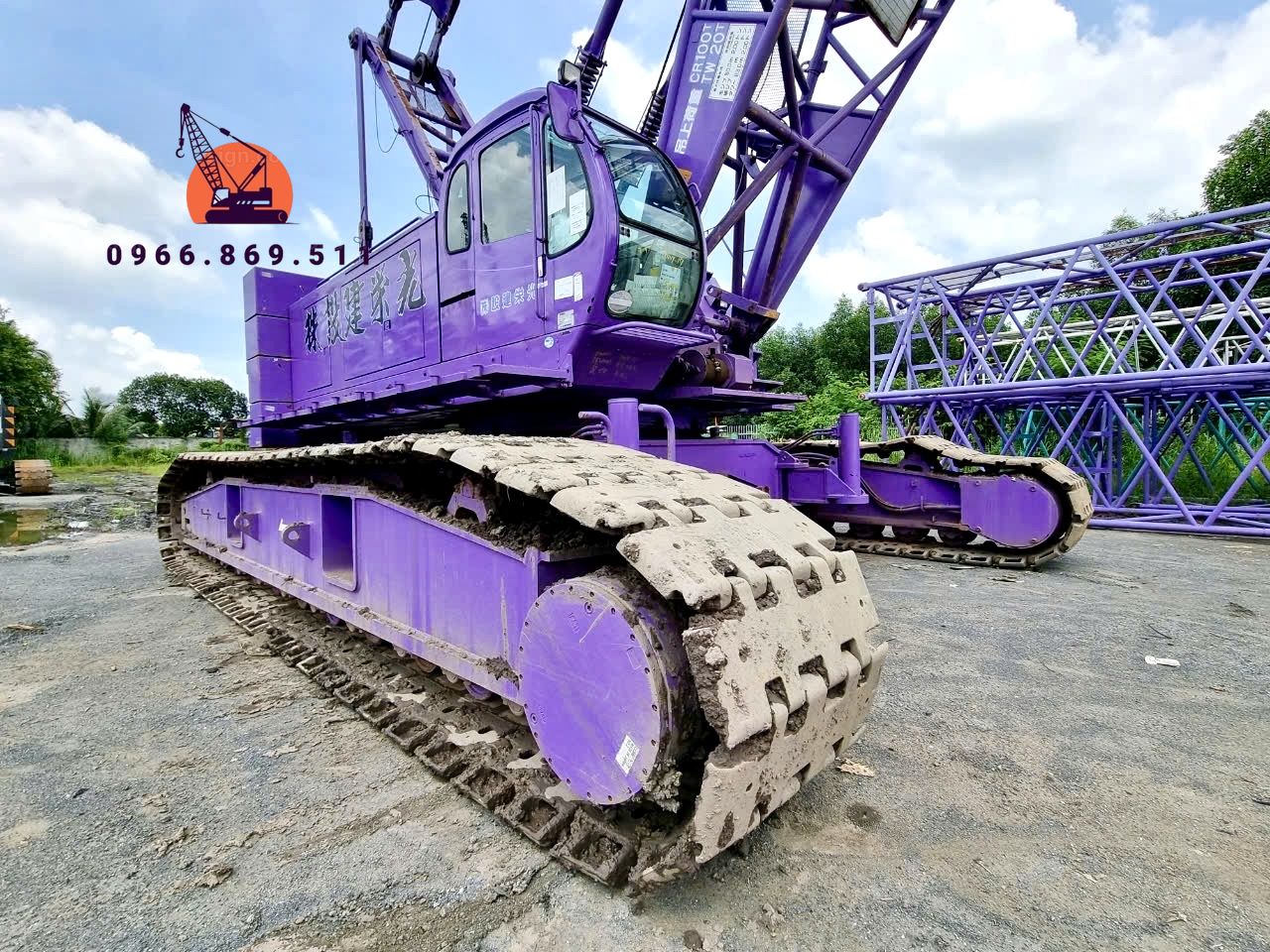 Xe cẩu bánh xích 100 tấn Kobelco 7100 - 078 nhập khẩu từ Nhật Bản