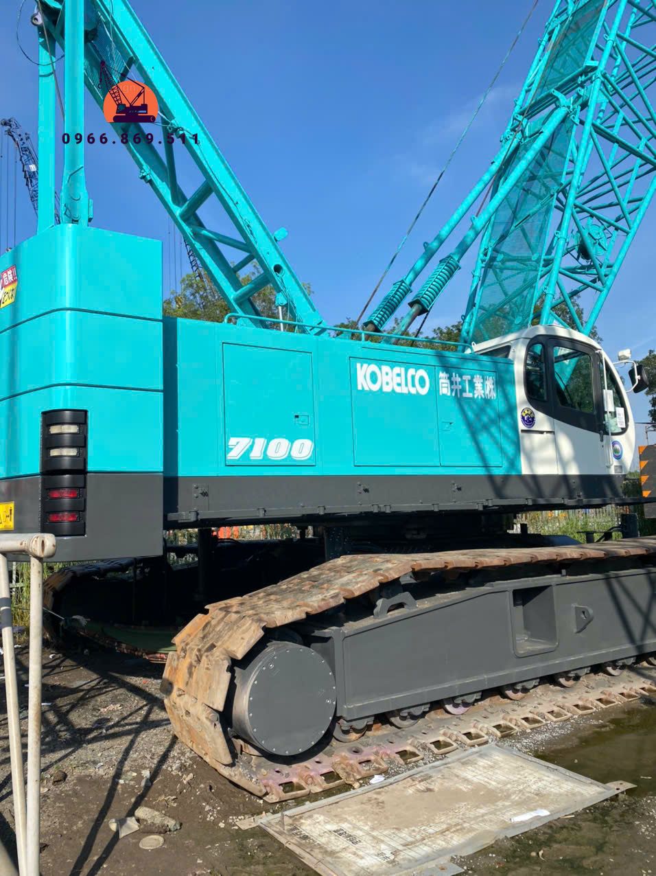 Xe cẩu bánh xích 100 tấn Kobelco 7100 - 078 (1999) nhập Nhật Bản