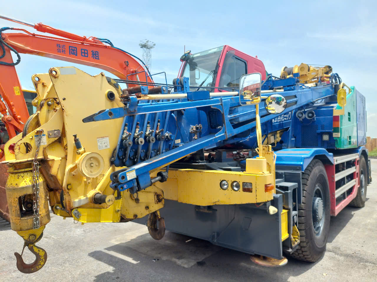 Xe cẩu bánh lốp 25 tấn Kobelco RK250-7 (2008) nhập khẩu từ Nhật Bản