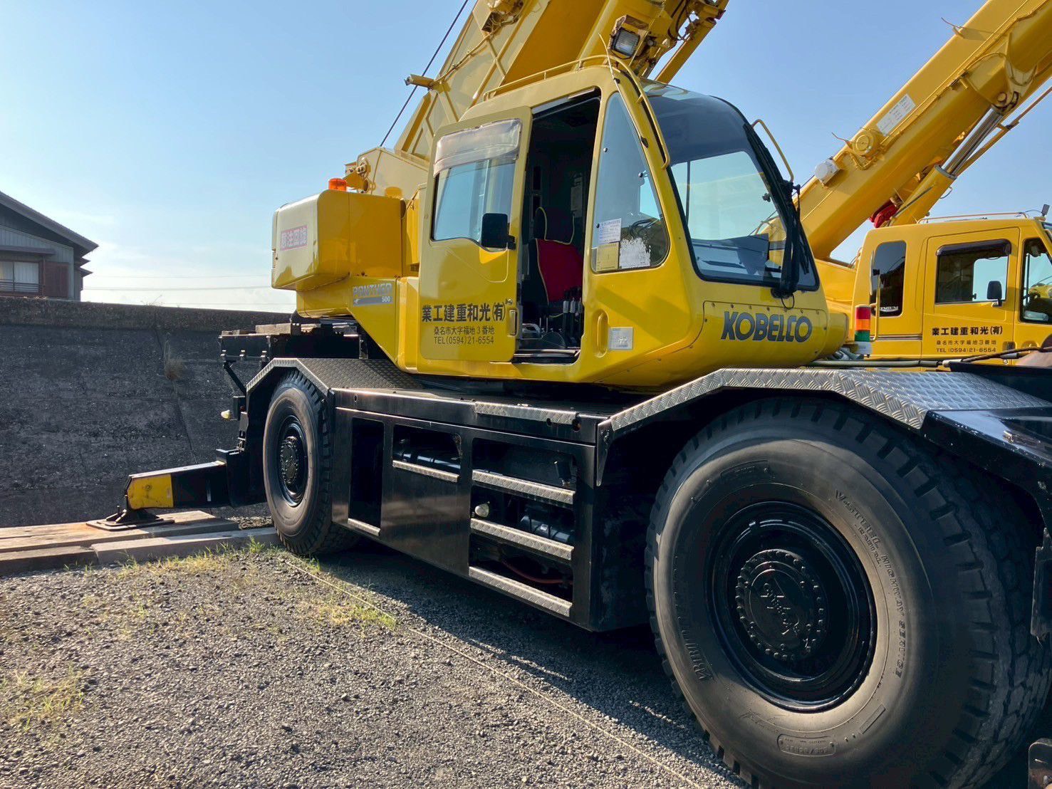 Xe cẩu bánh lốp 51 tấn Kobelco RK500 (1998) nhập khẩu từ Nhật Bản