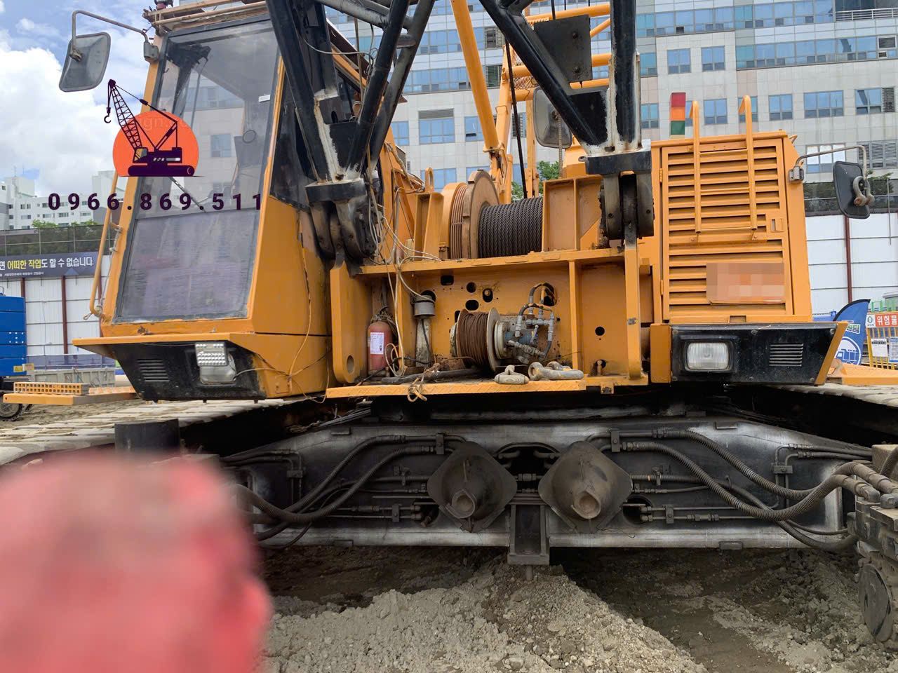 Xe cẩu bánh xích 100 tấn Sumitomo SC1000 (1995) nhập khẩu từ Hàn Quốc