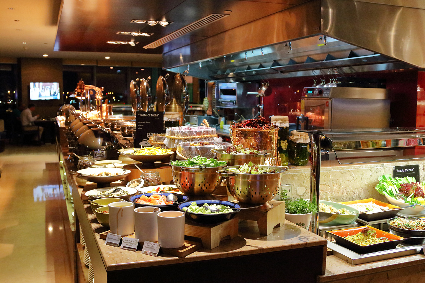 Các trang thiết bị dụng cụ trong bếp nhà hàng cần phải có