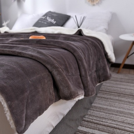 Chăn lông cừu 2 lớp màu ghi (2m x 2.3m)