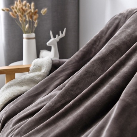 Chăn lông cừu 2 lớp màu ghi (2m x 2.3m)