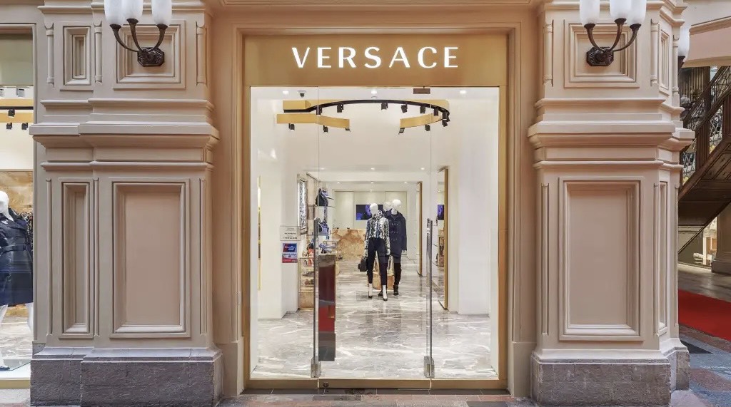VERSACE