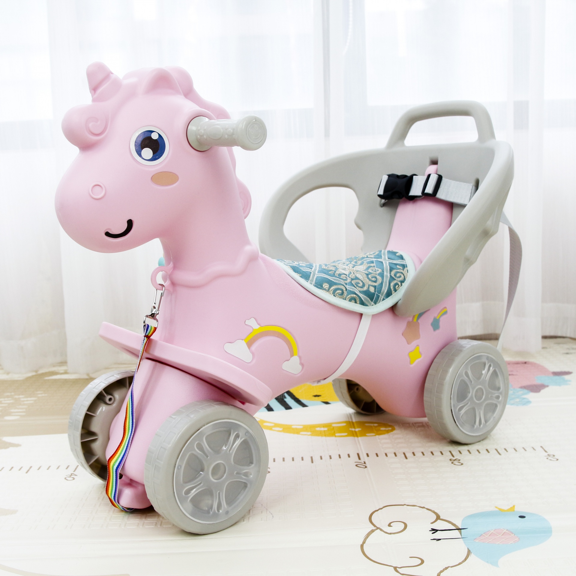 Ngựa Chòi Chân Có Dây Kéo Toys House