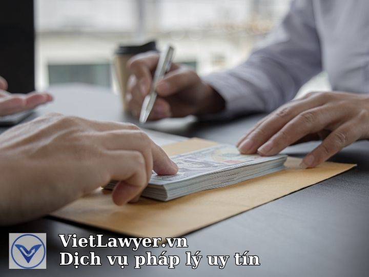 Tội đưa, nhận hối lộ bị xử lý như thế nào? | Luật sư Luật hình sự | VietLawyer