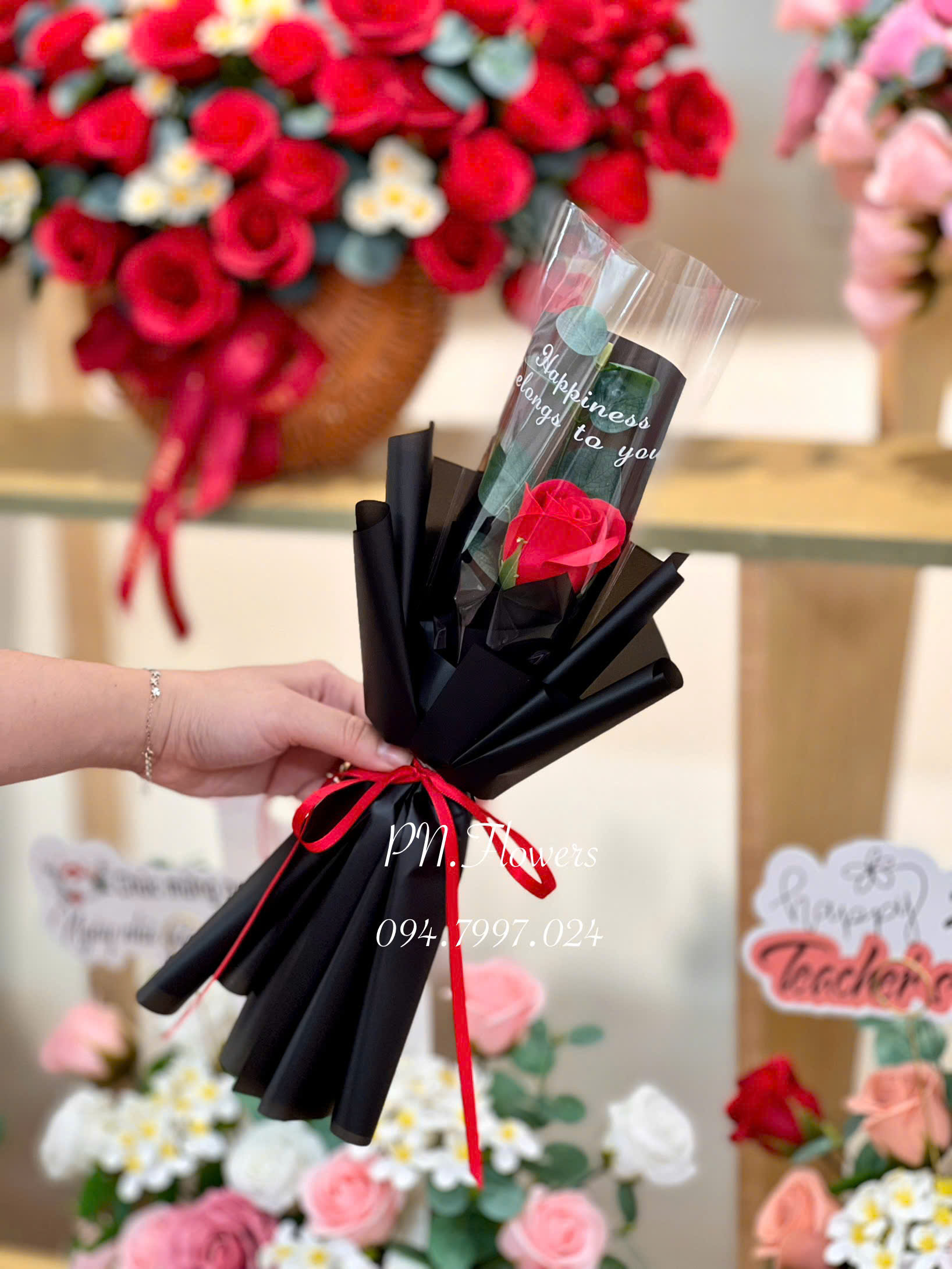 bó 1 bông hoa sáp đỏ