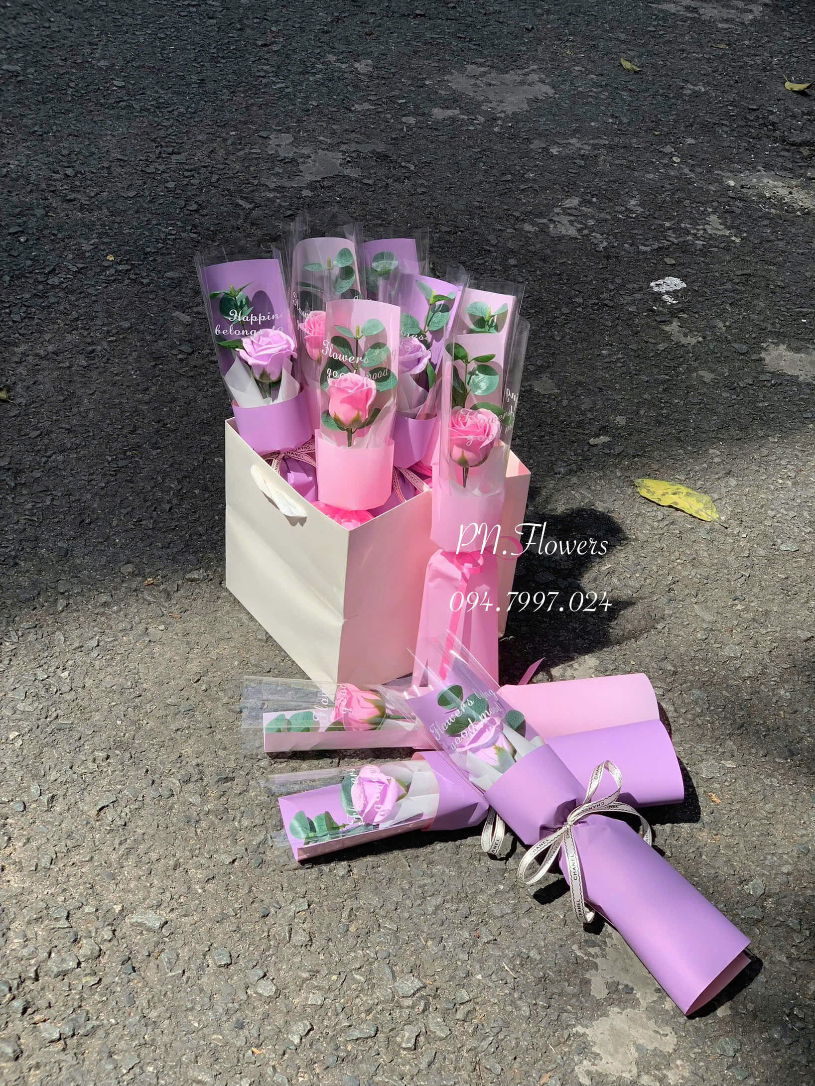 hoa sáp 1 bông hồng + tím