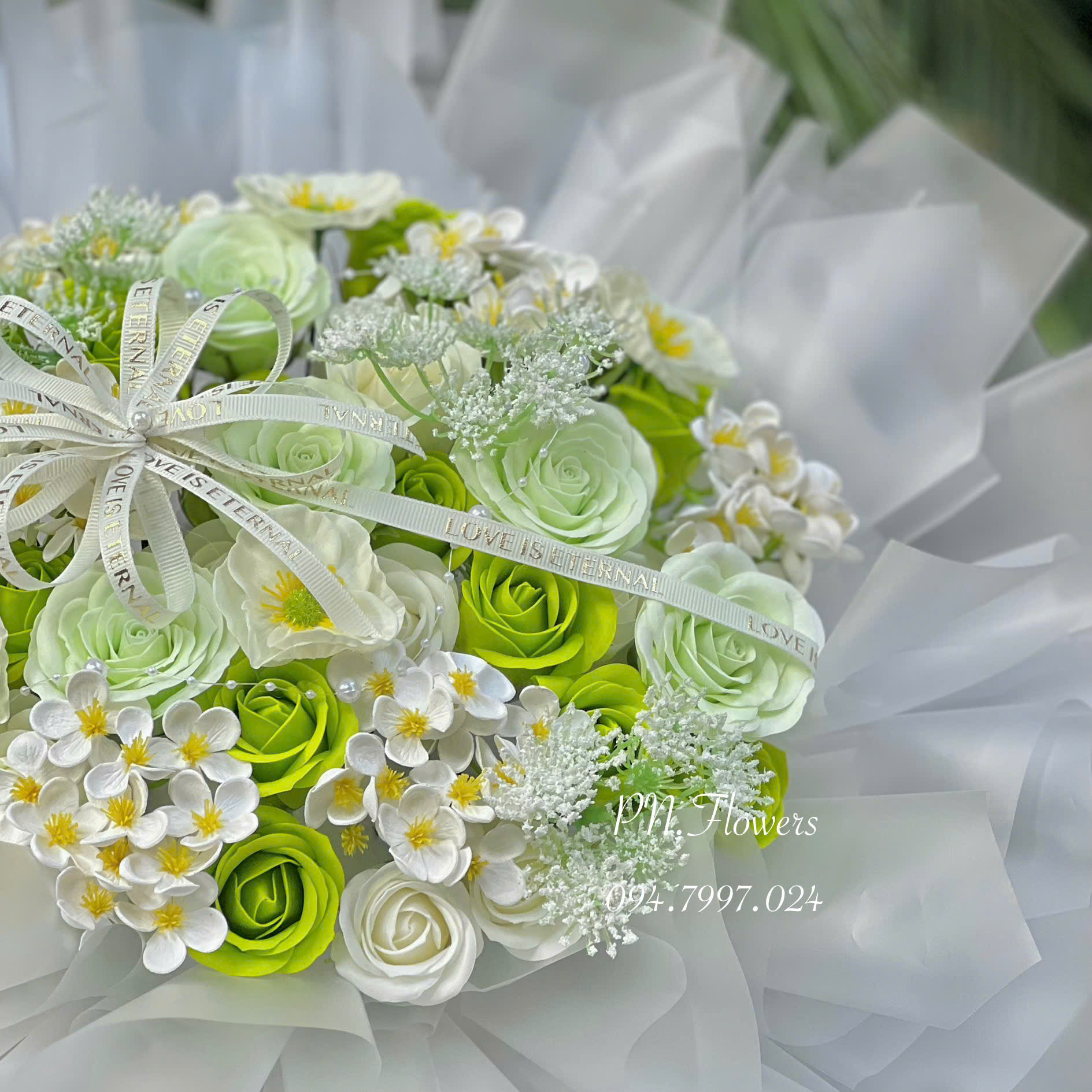 Bó Hoa Sáp 48 Bông Mix Tone Xanh Lá