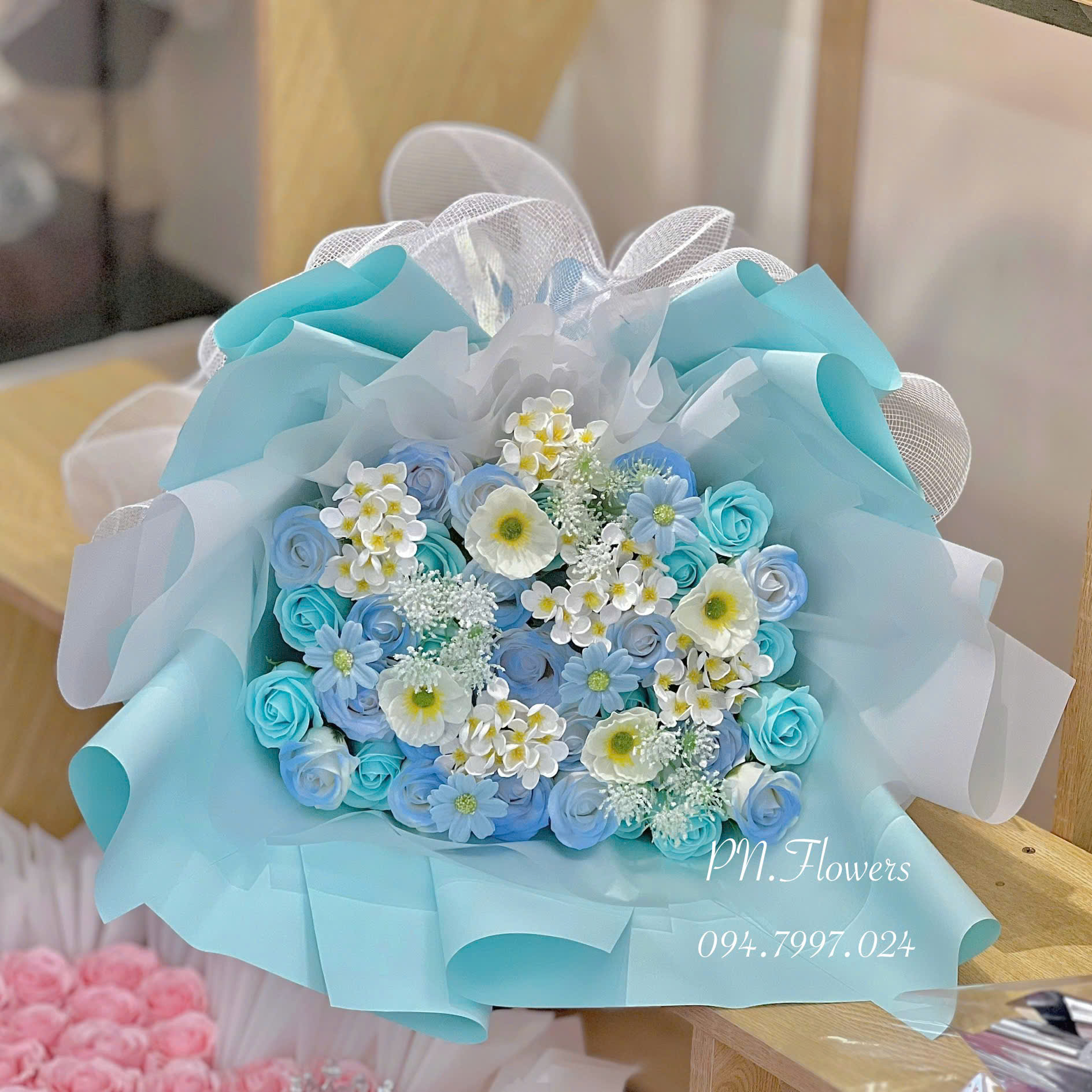 Bó Hoa Sáp Thơm Mix 48 Bông Tone Xanh Dương Nhạt