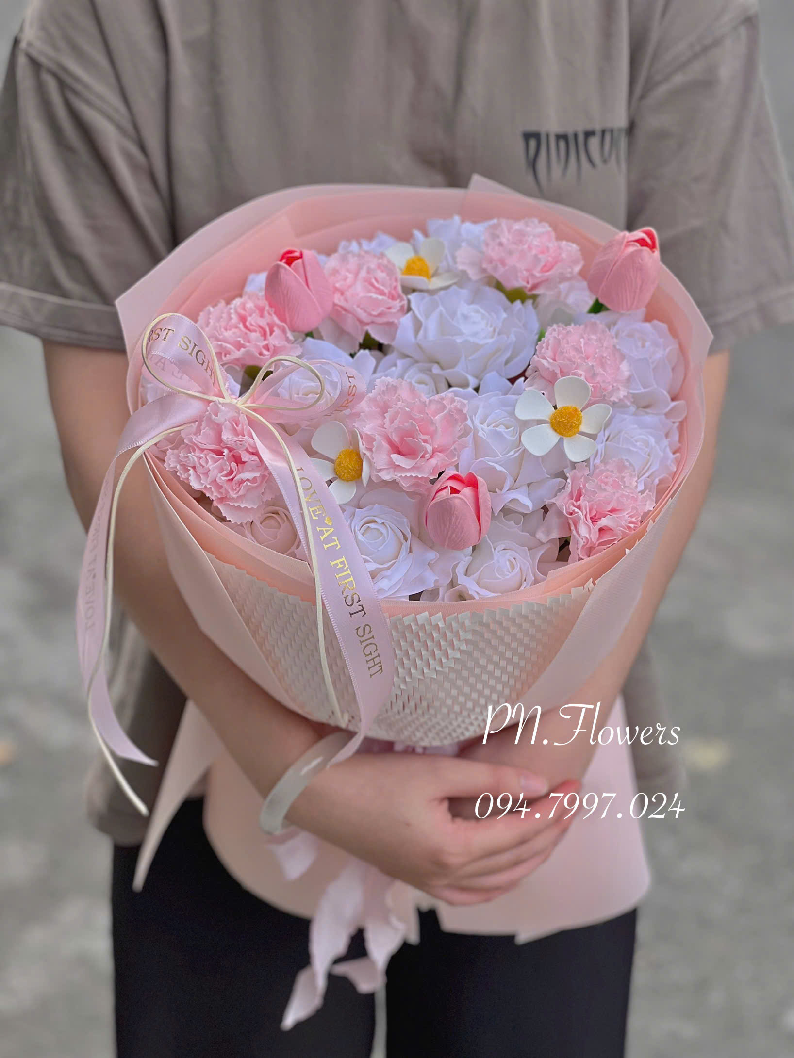 Bó 25 Bông Hoa Sáp Tone Hồng Mix Tulip