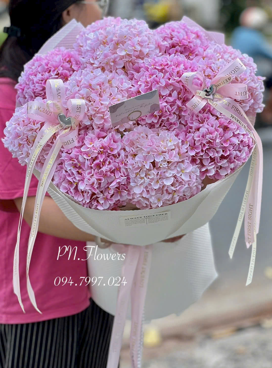 Bó Hoa Cẩm Tú Cầu Lụa 11 Bông Tone Hồng