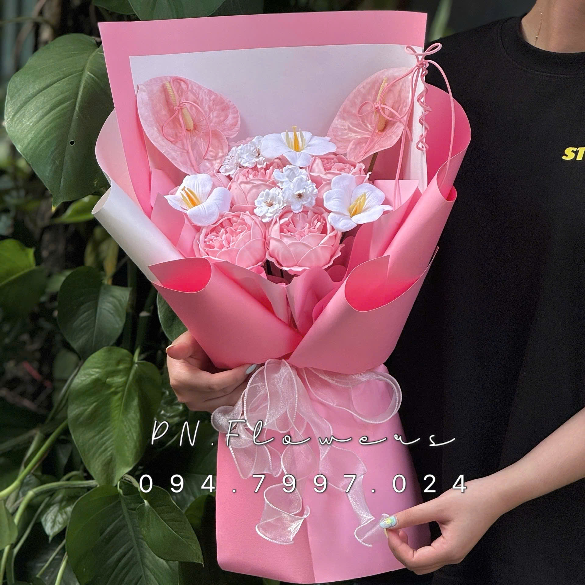 Bó Hoa Sáp 7 Bông Trà Búp Mix Tone Hồng