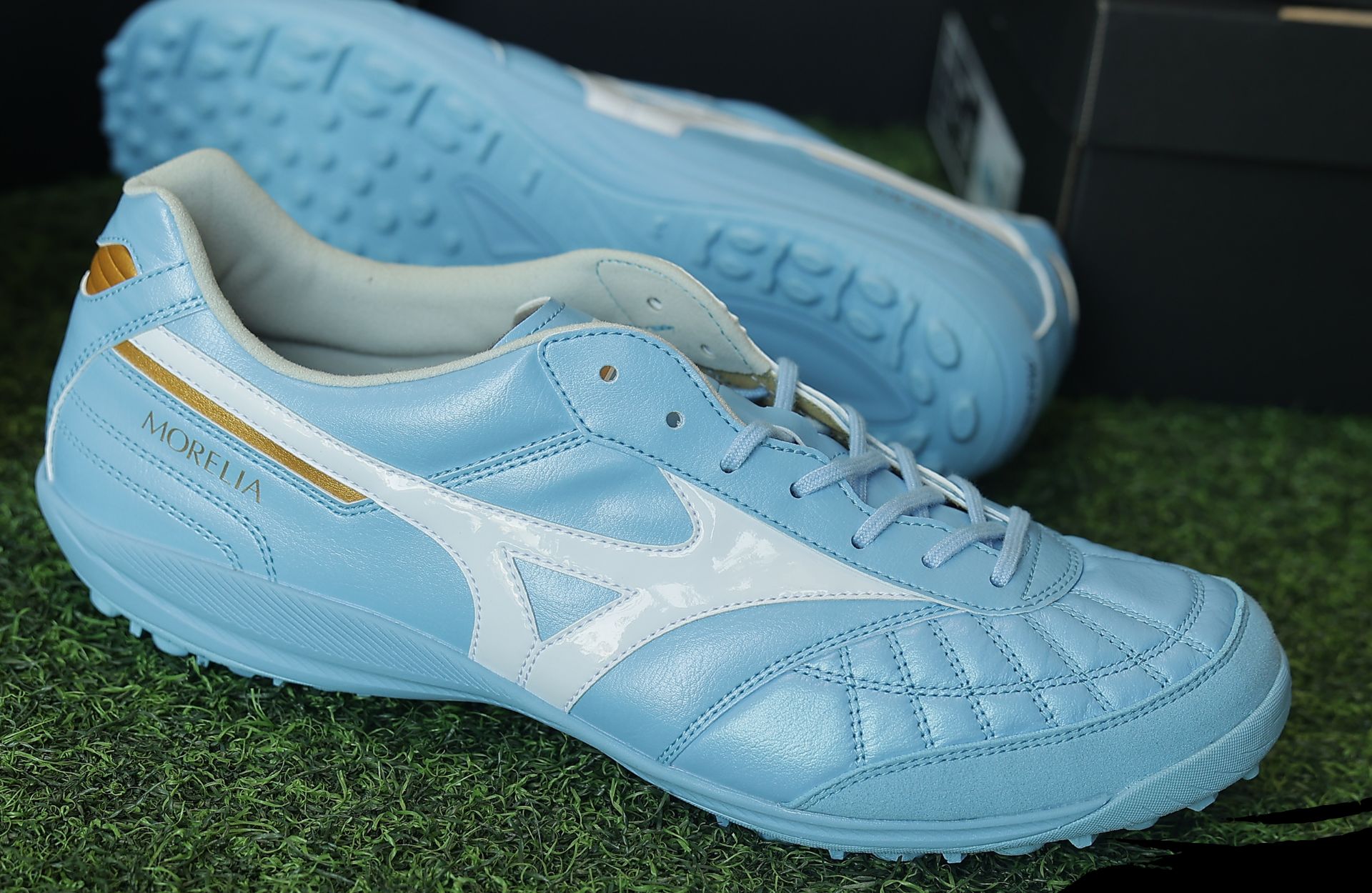 Top 5 mẫu giày bóng đá sân cỏ nhân tạo Da Thật năm 2026