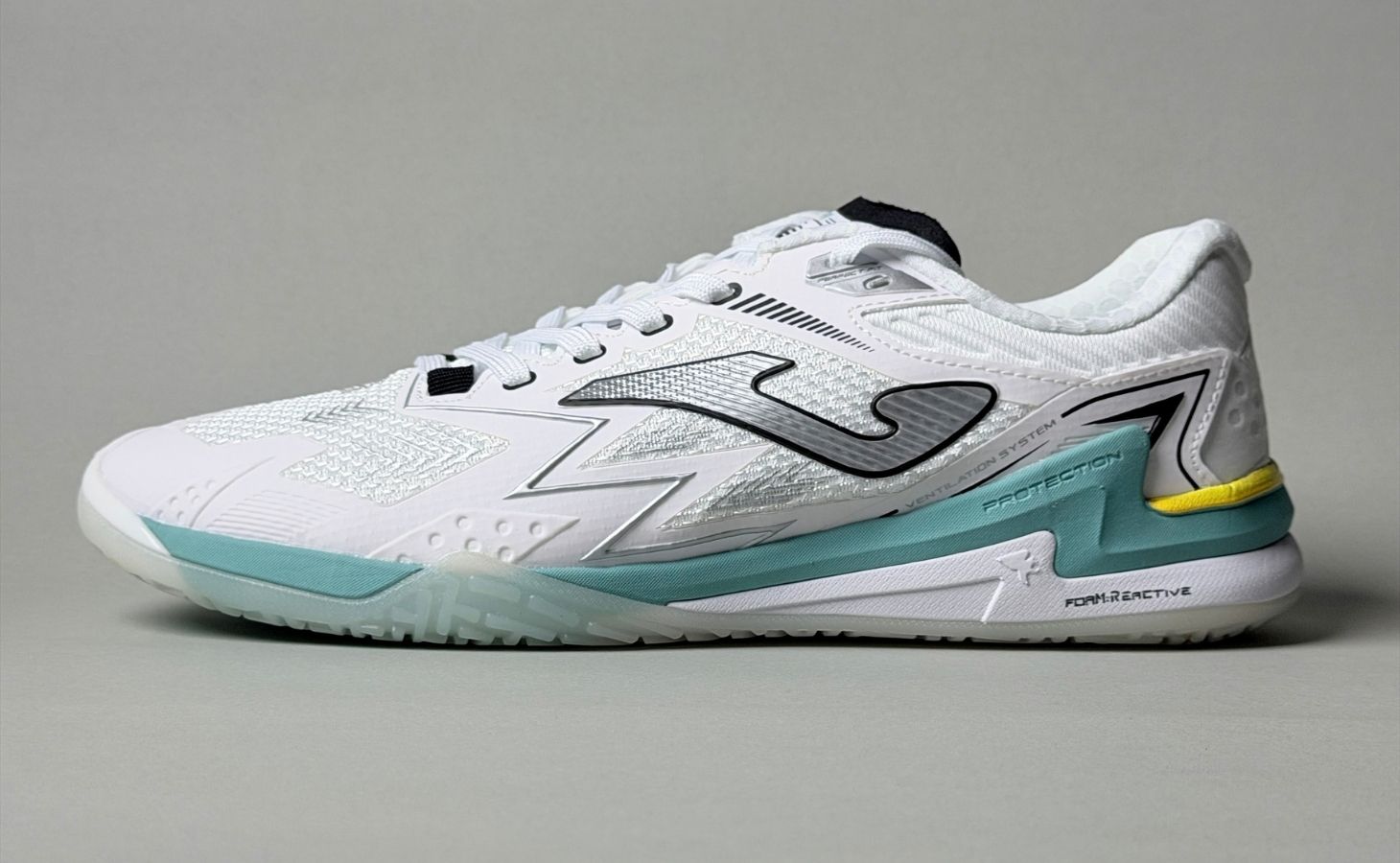 Giày Bóng Đá Fustal Joma Regate Carbon RECW2602IN White