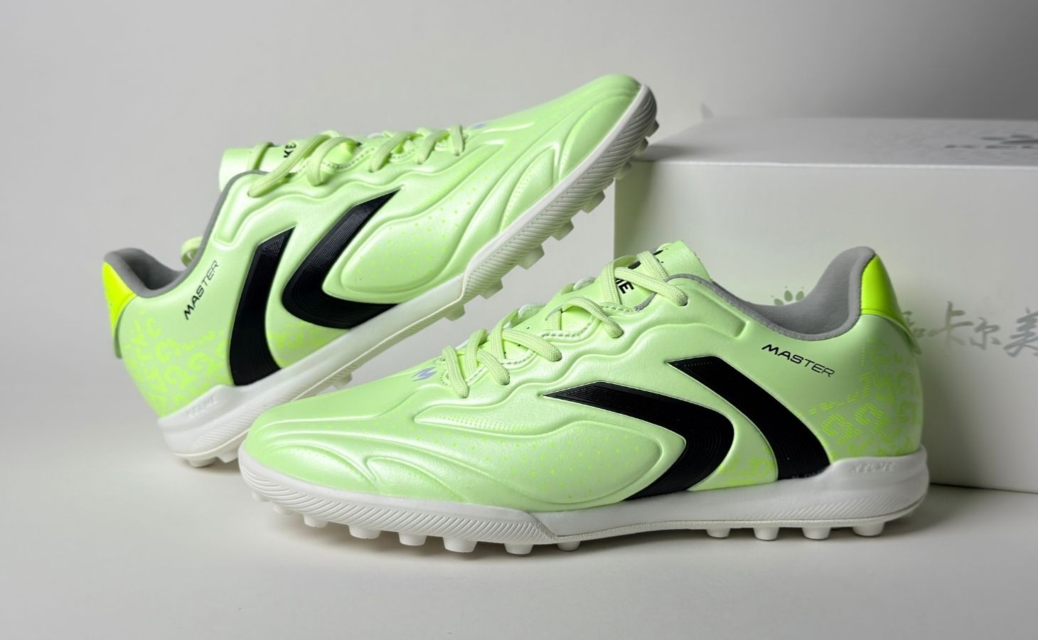 Giày đá bóng cỏ nhân tạo Kelme MAESTRO 3.0.3 TF Light Turquoise 8621ZX1482-305