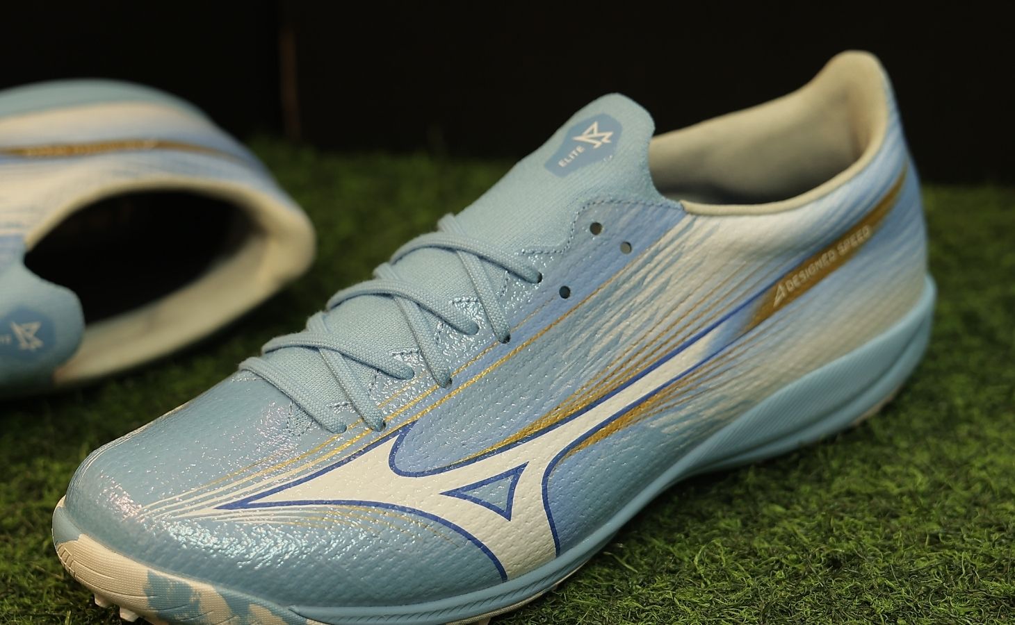 Mizuno Alpha III Elite TF Unity Sky P1GD266225