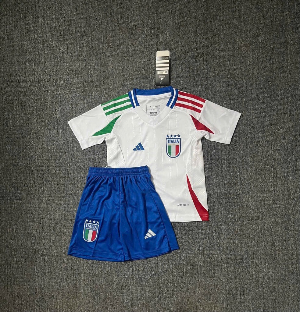 Italia 2025 Trẻ em