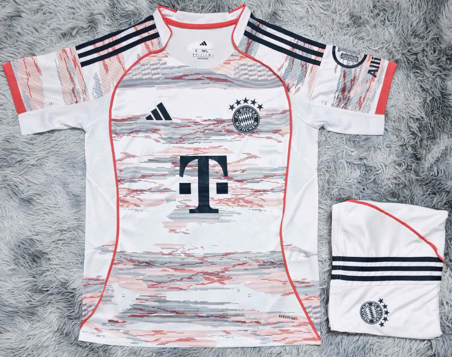 Bayern Munich 25/26 - Trắng